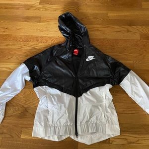 Nike windbreaker